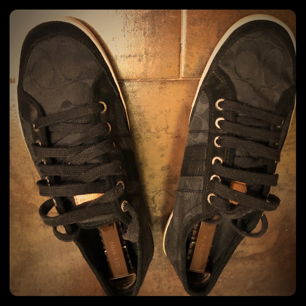 COACH SNEAKERS SIZE 9